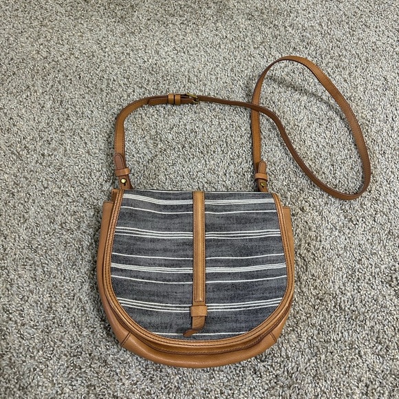 Fossil Leather Crossbody Shoulder Bag Purse Tan Textile Flap Lined Gray Stripes - Picture 1 of 13